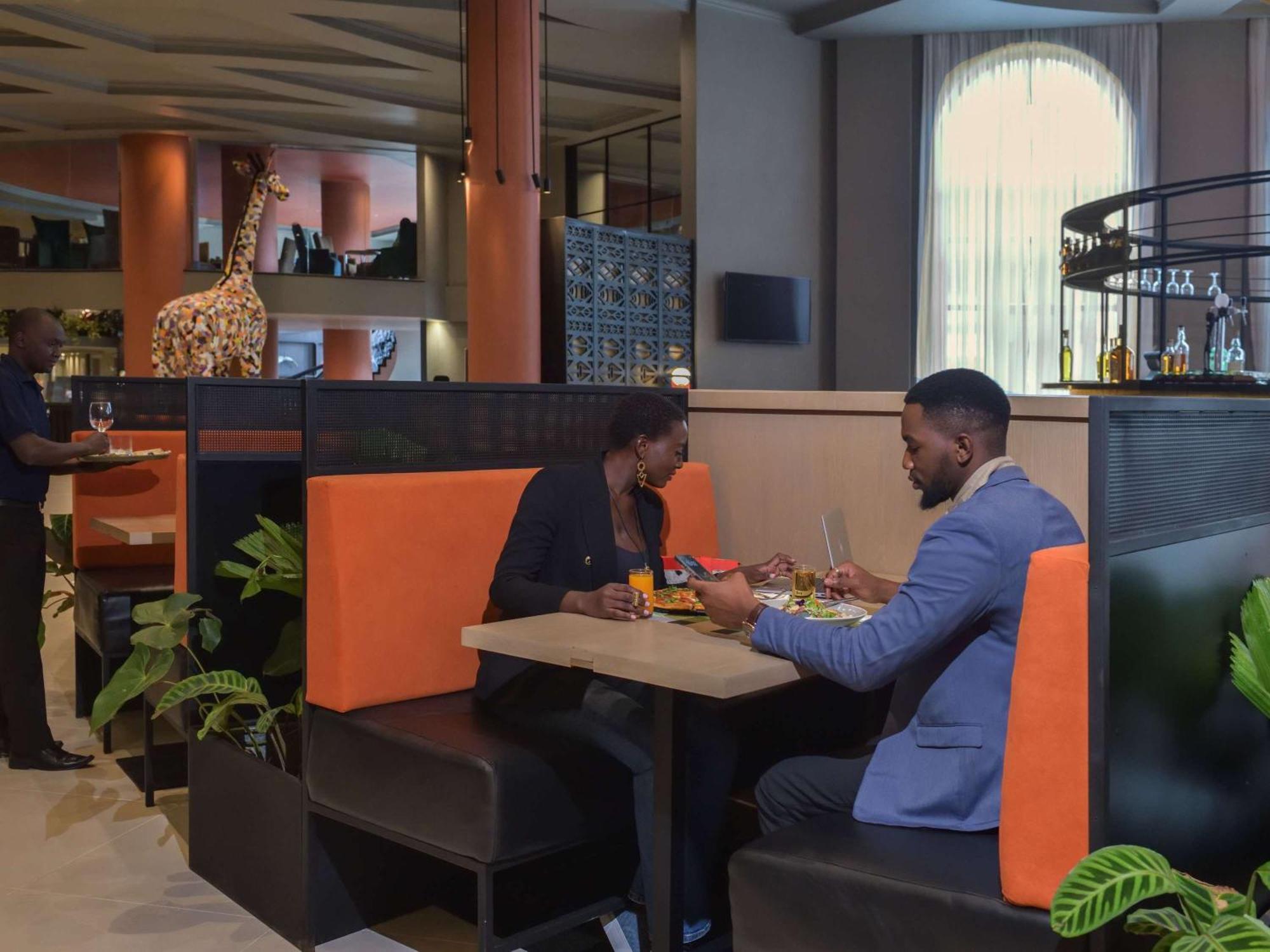 Hotel Pullman Nairobi Upper Hill Esterno foto