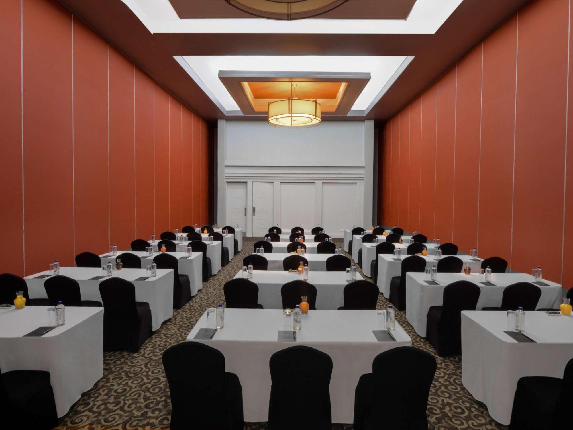 Hotel Pullman Nairobi Upper Hill Esterno foto