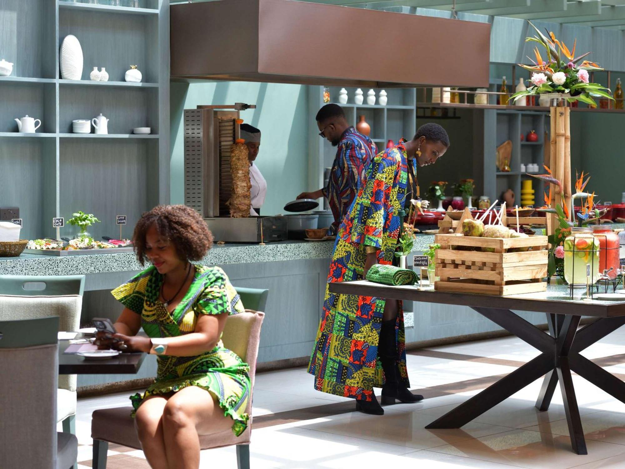 Hotel Pullman Nairobi Upper Hill Esterno foto