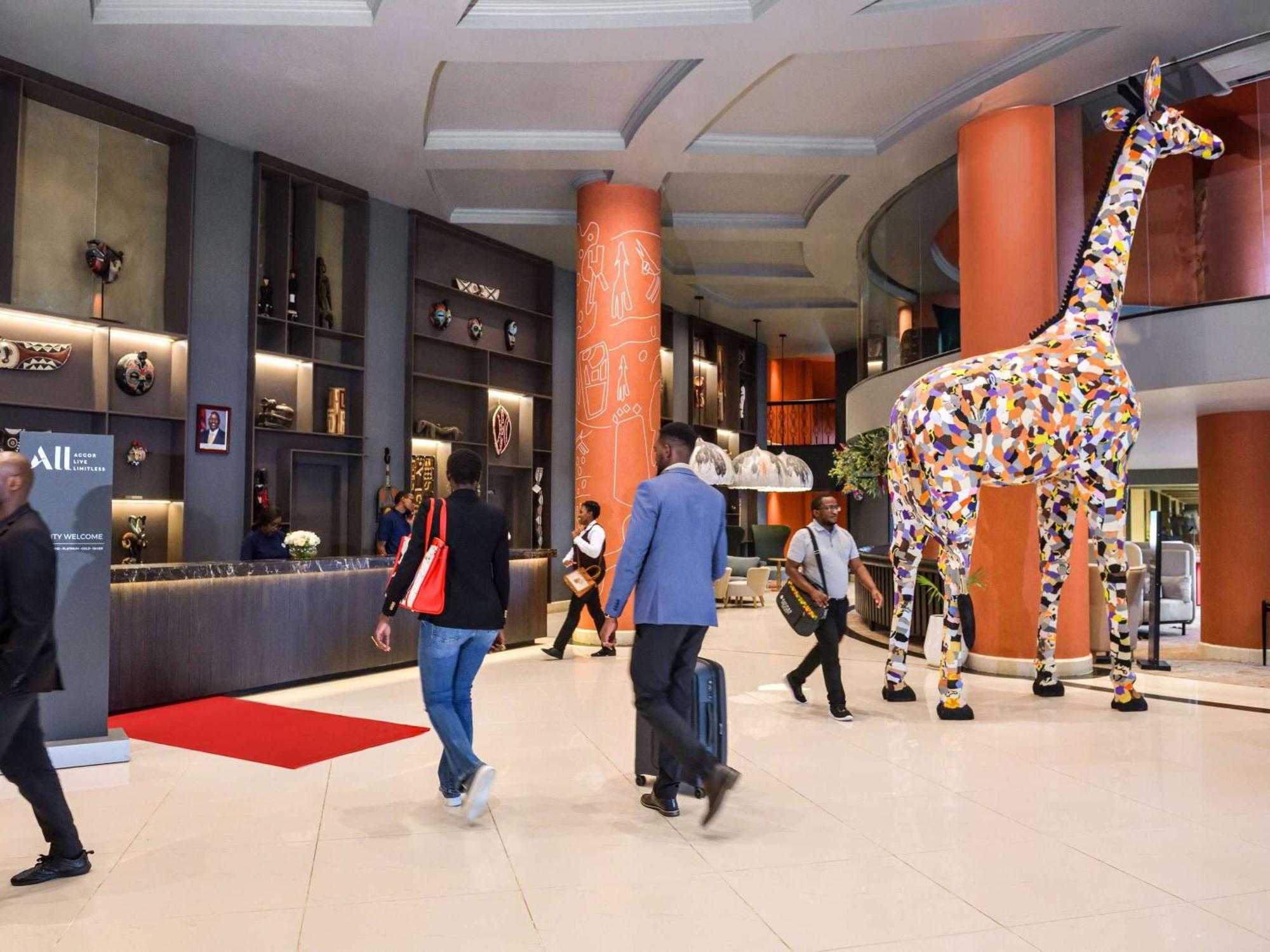 Hotel Pullman Nairobi Upper Hill Esterno foto