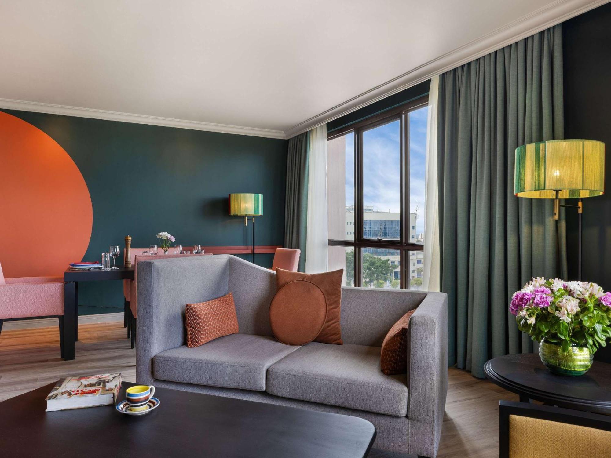 Hotel Pullman Nairobi Upper Hill Esterno foto