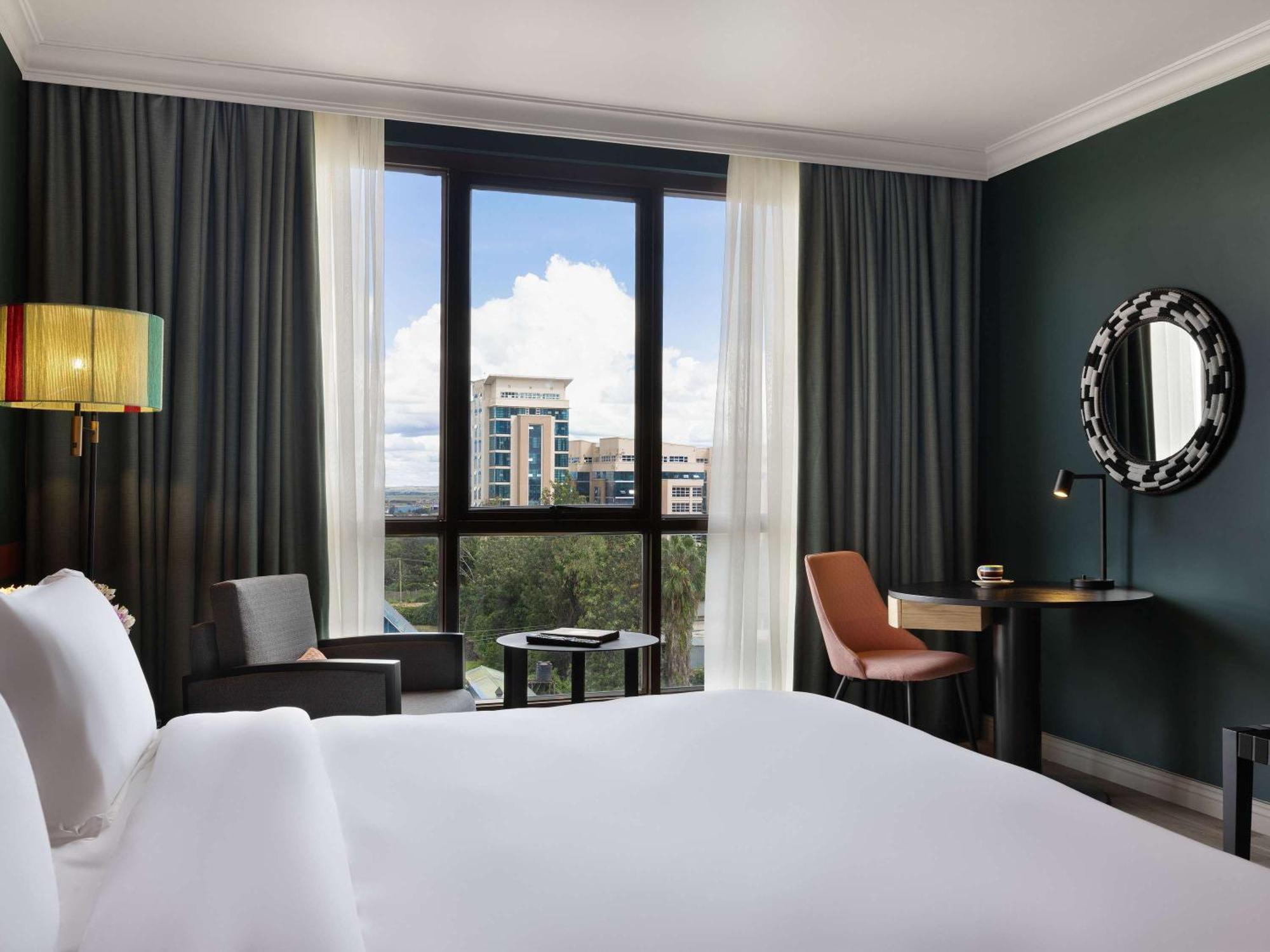 Hotel Pullman Nairobi Upper Hill Esterno foto